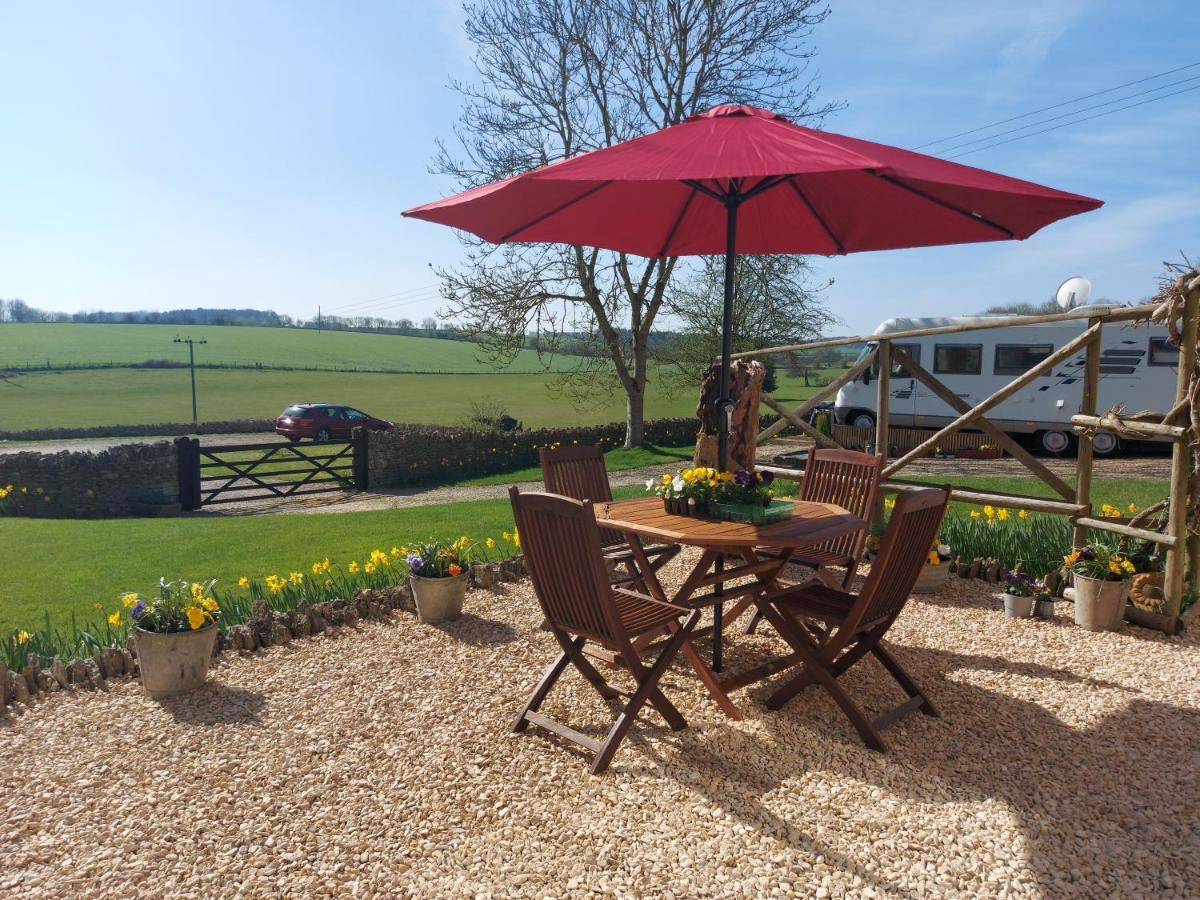 Thames Head Wharf - Historic Cotswold Cottage With Stunning Countryside Views Cirencester Bagian luar foto