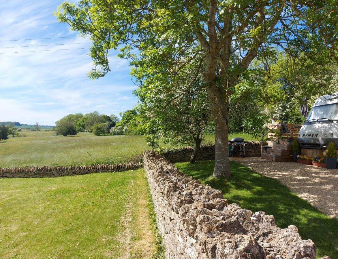 Thames Head Wharf - Historic Cotswold Cottage With Stunning Countryside Views Cirencester Bagian luar foto