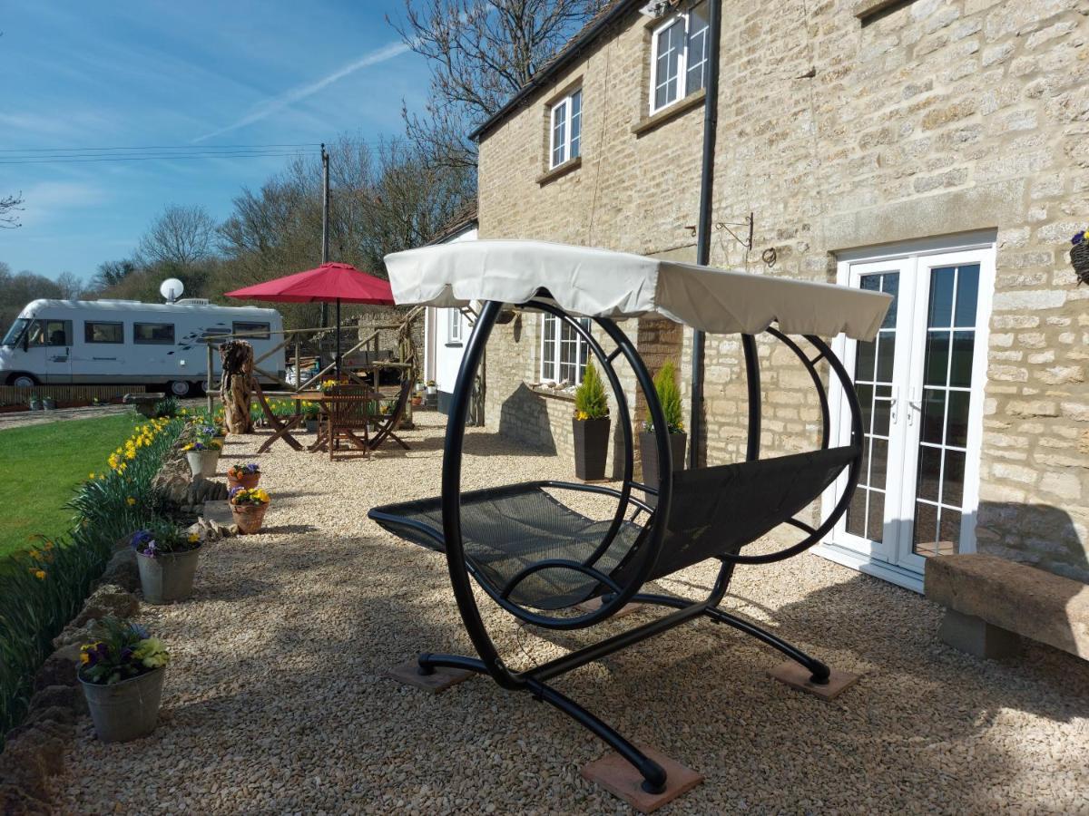Thames Head Wharf - Historic Cotswold Cottage With Stunning Countryside Views Cirencester Bagian luar foto