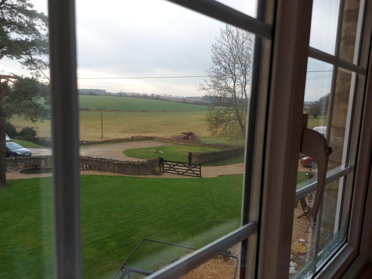 Thames Head Wharf - Historic Cotswold Cottage With Stunning Countryside Views Cirencester Bagian luar foto