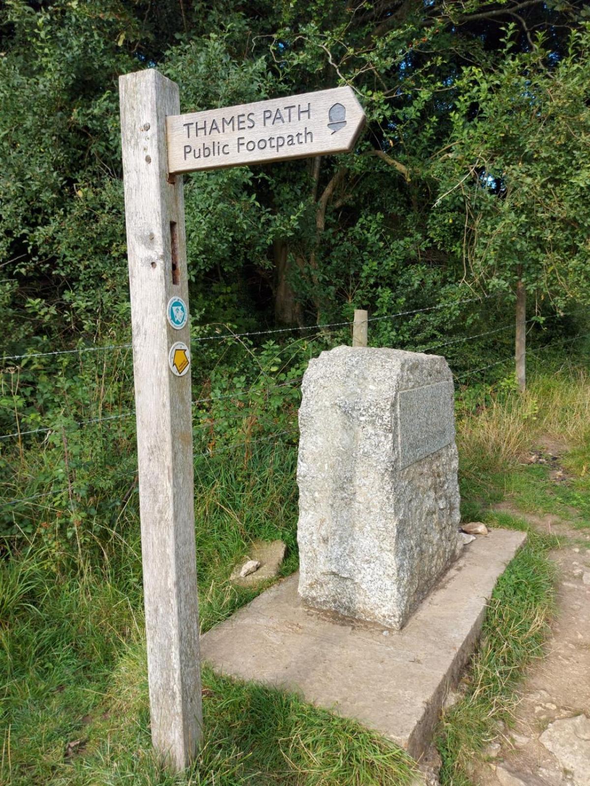 Thames Head Wharf - Historic Cotswold Cottage With Stunning Countryside Views Cirencester Bagian luar foto