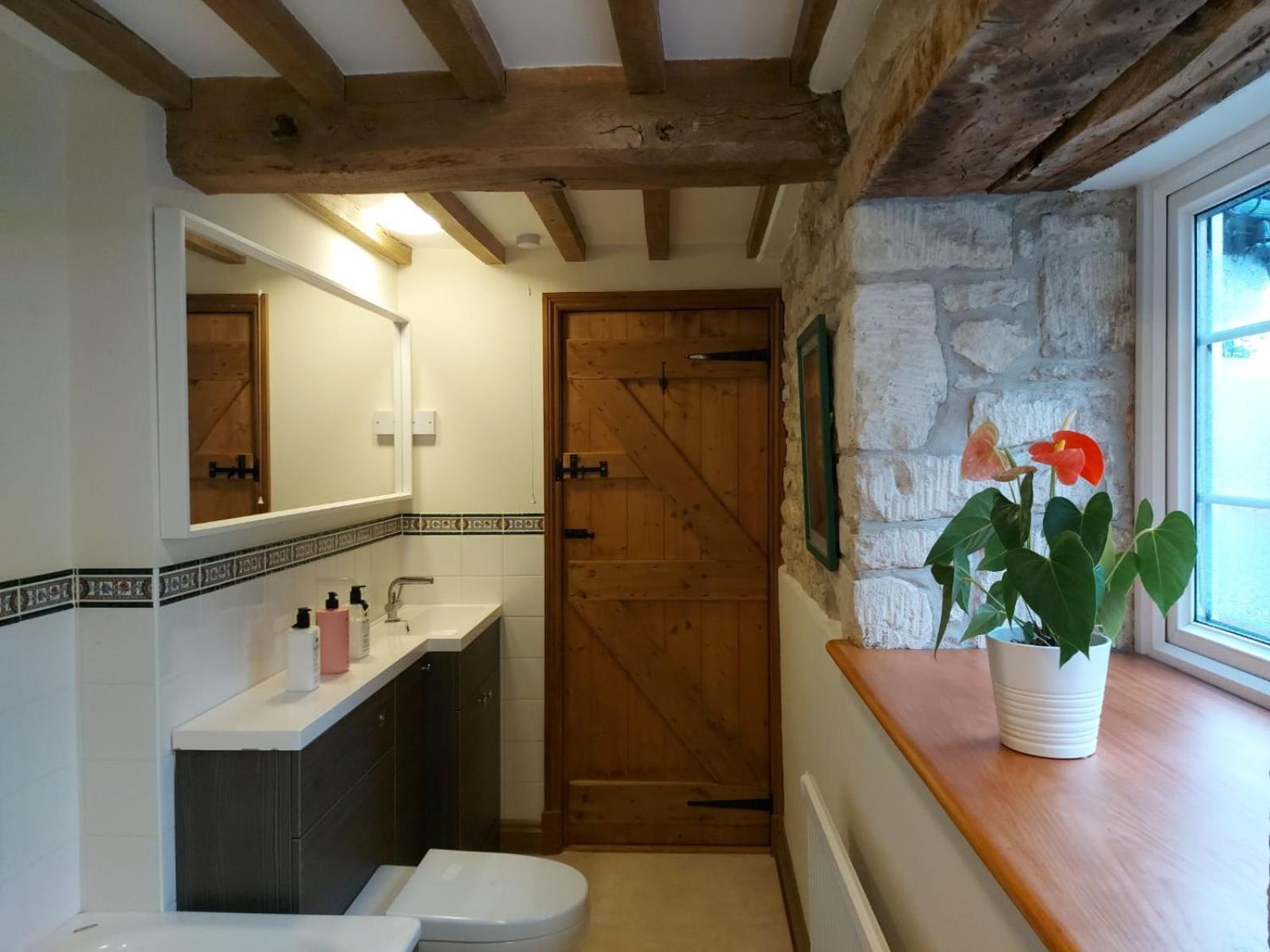 Thames Head Wharf - Historic Cotswold Cottage With Stunning Countryside Views Cirencester Bagian luar foto